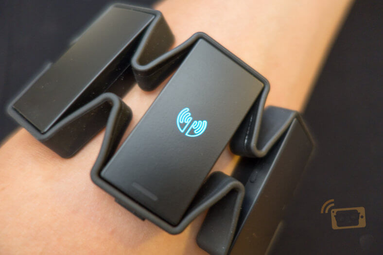 Review Myo Armband Pocket Insider